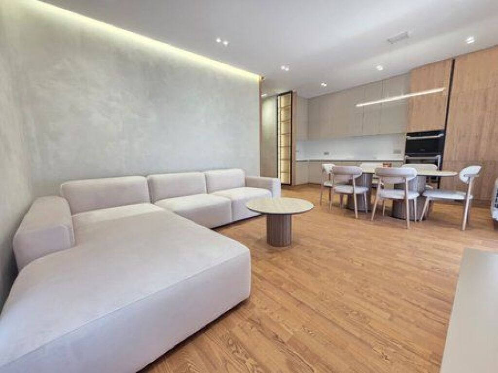 Jepet me qera një apartament ekskluziv 3+1+3 në Residencen Secret Garden !!