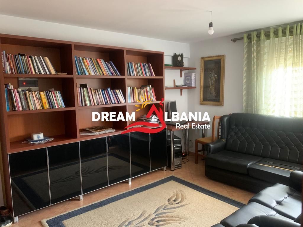 Apartament 3+1 ne shitje te Pazari i Ri, Tirane (ID 4139192)