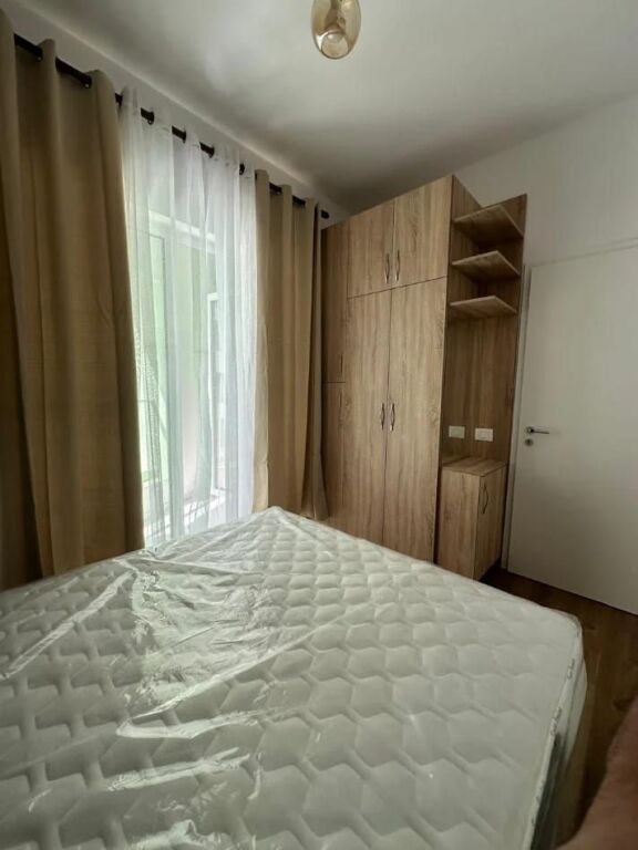 Jepet Me Qera Apartament 1+1+1 Ballkon
