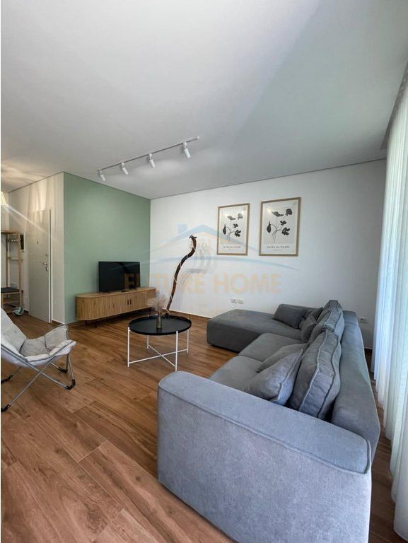 Shitet, Apartament 1+1+Oborr, Gjiri i Lalzit