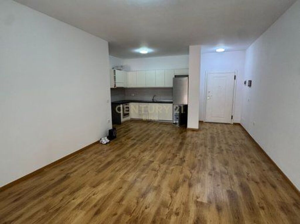 Apartament 1+1 Me Qira në Kompleksin Delijorgji, Tiranë - 650€ | 70 m²