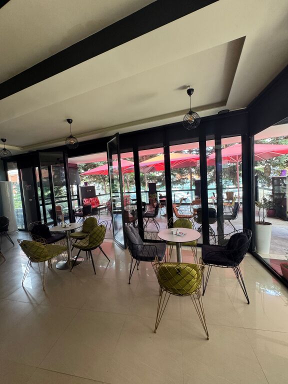 Premises for sale Astir