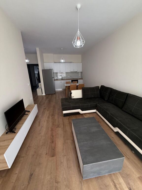 APARTAMENT ME QERA 1+1 5 MAJI 50.000 LEKE FH-75543