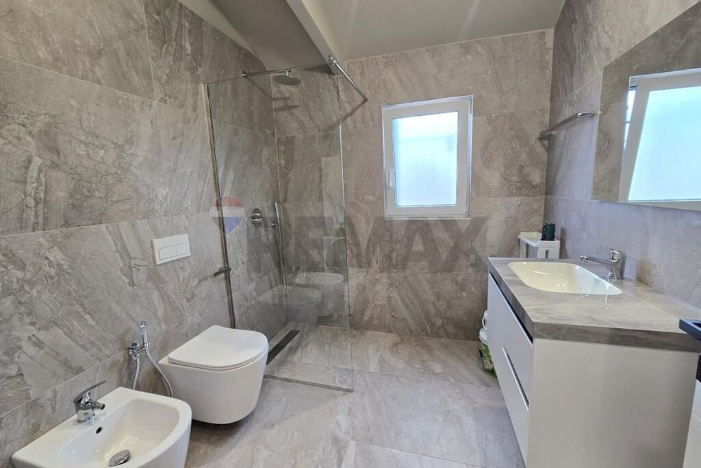 Apartmanet 2+1 me qera Myslym Shyri