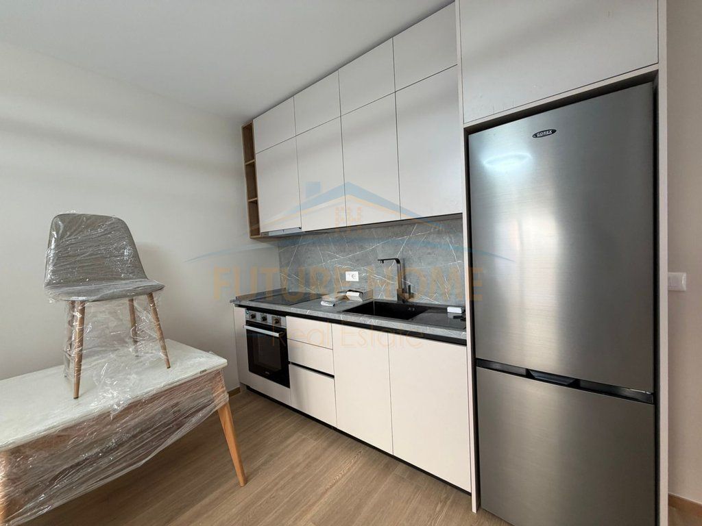 Qira, Apartament 1+1, Kopshti Zoologjik, Tiranë. 730 €
