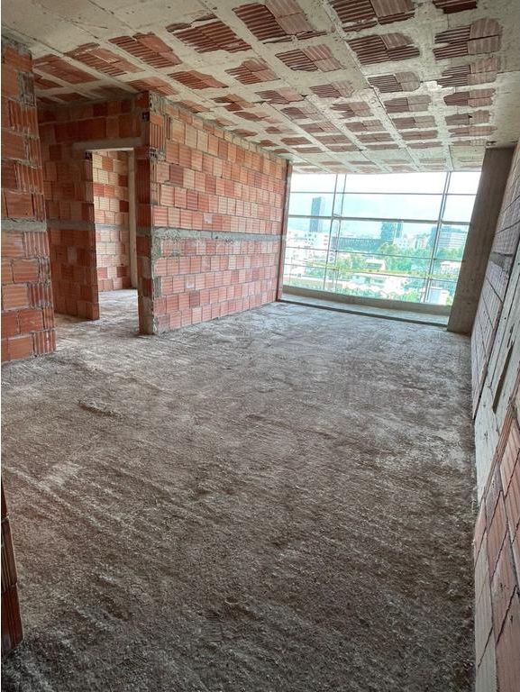 Shitet, Apartament 2+1+2, Blloku, Tirane.