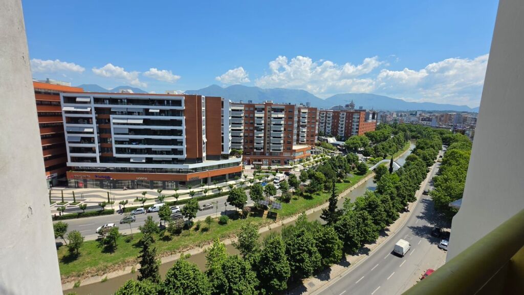 Jepet me Qira Apartament 2+1+2+Depo + 2 Ballkone