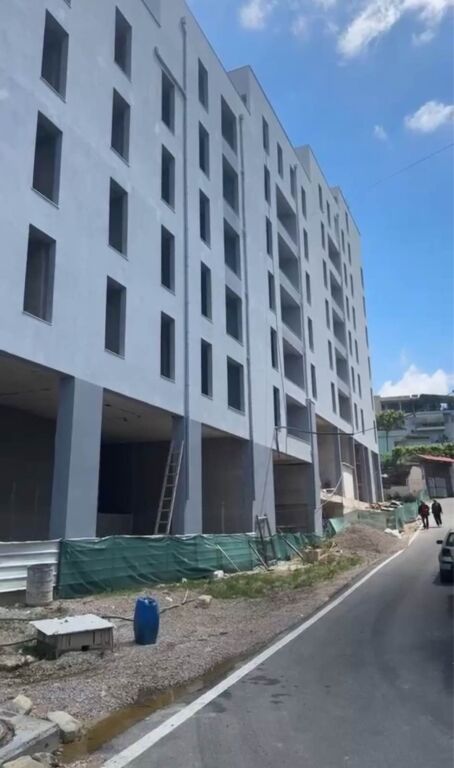 VENDESI APPARTAMENTO 1+1 - EX MERCATO ELETTRICO, TIRANA