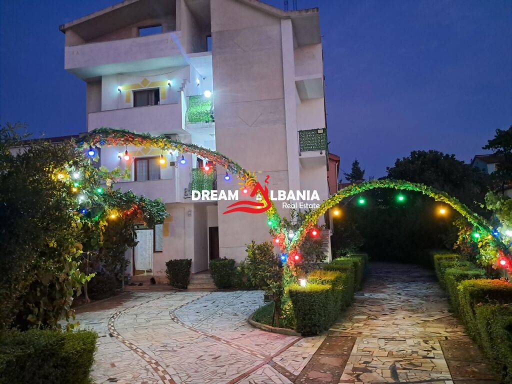 Second floor 2+1 apartment for rent at Bulevardi i Ri near the electric substation (ID 4251453)