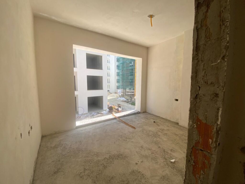 🏡 Shitet Apartament 2+1