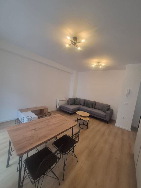 Jepet me qira apartament 1+1