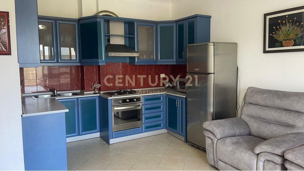 SHITET APARTAMENT 2+1+2T NE PLAZH HEKURUDHA, DURRES!