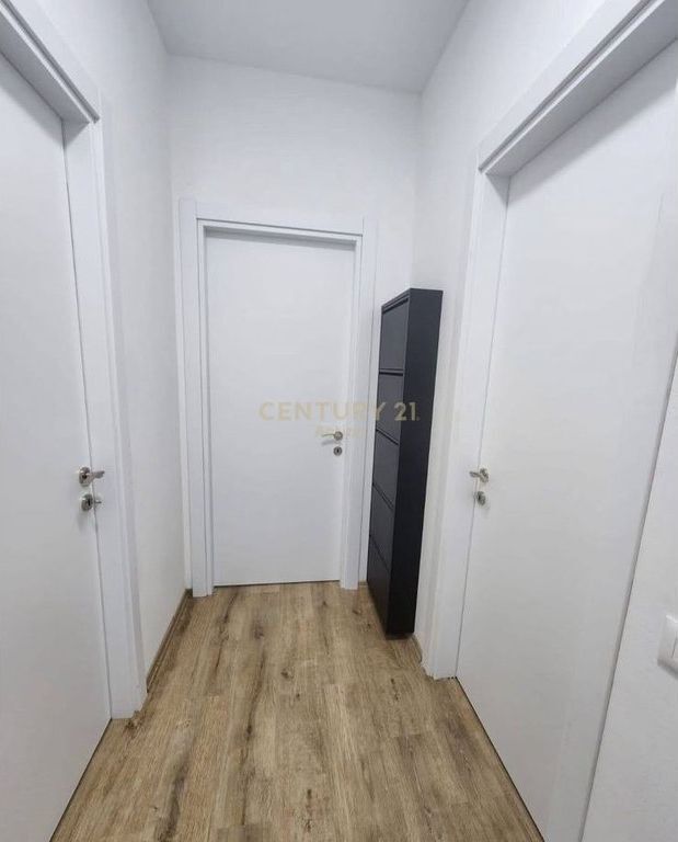 Jepet me qira apartament modern 1+1 tek Kompleksi Arlis, në Rrugën e Dibrës