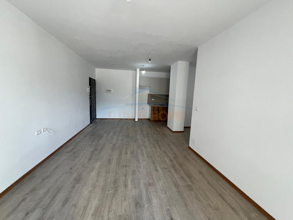 Apartament 2+1+2, Rruga 5 Maj, Tirane
