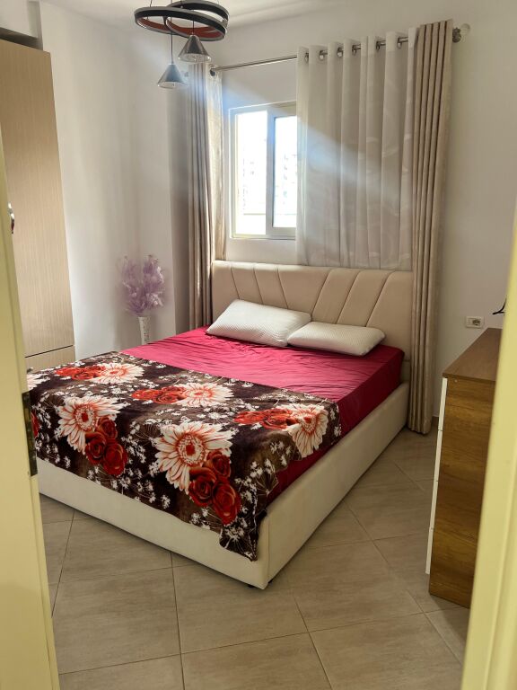 JEPET ME QIRA 2+1+1 Astir 450 euro