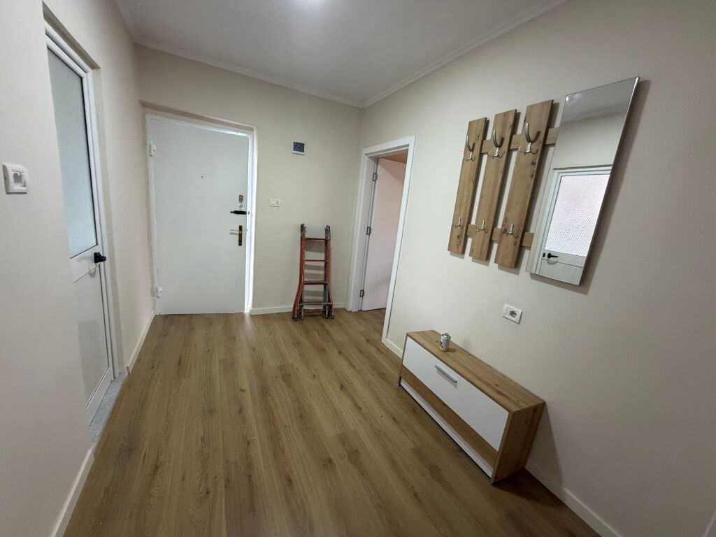 2+1, 4th floor existing, myslym shyri, 650 euro