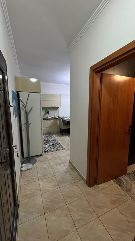 Affittasi 2+1+1 ASTIR VICINO AL COMPLESSO MOLLA 50.000 leke