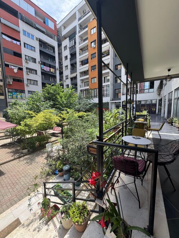 Premises for sale Astir