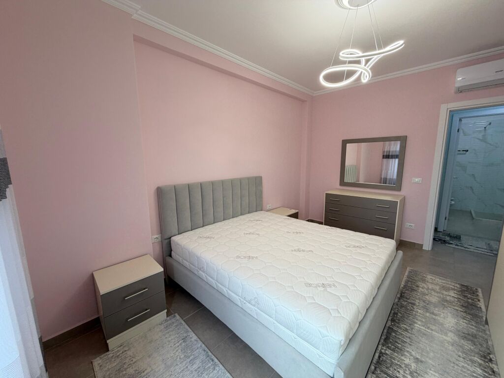 qira apartament 2+1+2 📍Stacioni I Trenit 💶 800 Euro