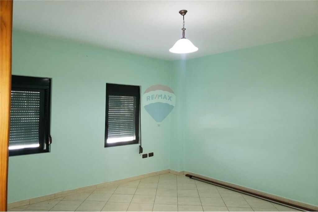 Appartamento - In Affitto - Myslym Shyri, Tirana