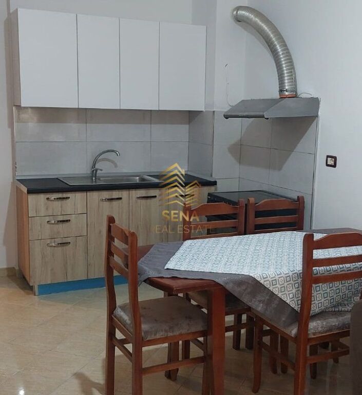 Qira, Apartament 1+1+Blk, Komuna e Parisit, 45.000 Leke/Muaj