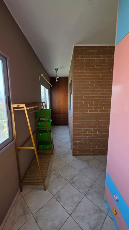 Jepet me Qira Apartament 2+1+2+Depo + 2 Ballkone