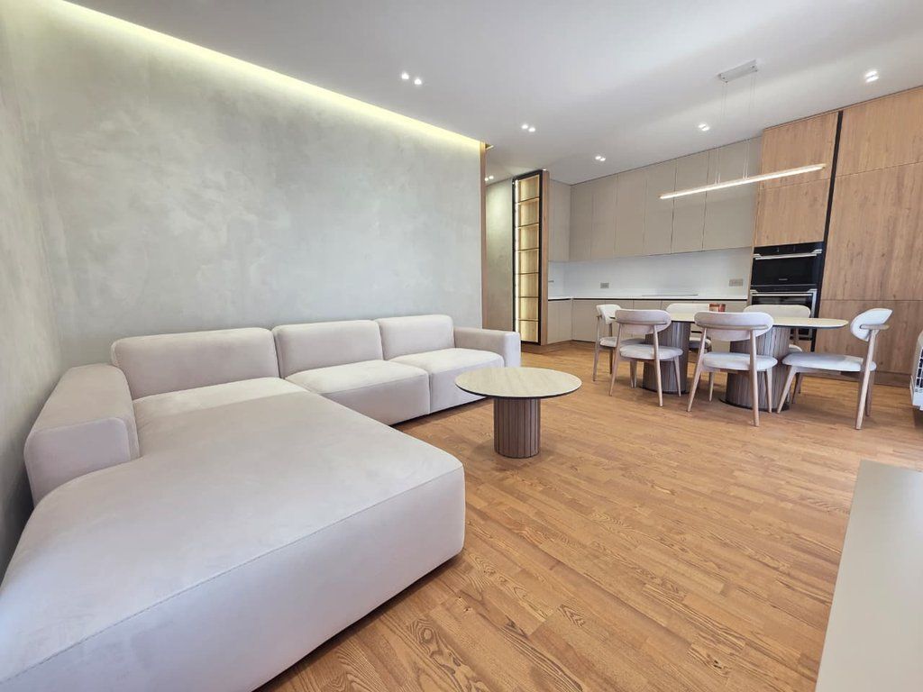 Jepet me qira apartament luksoz 3+1+3 duplex në Secret Garden Residence, me sipërfaqe 150 m² dhe i pabanuar më parë.