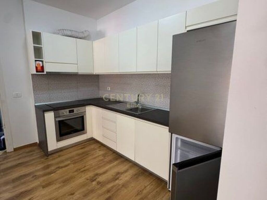 Apartament 1+1 Me Qira në Kompleksin Delijorgji, Tiranë - 650€ | 70 m²