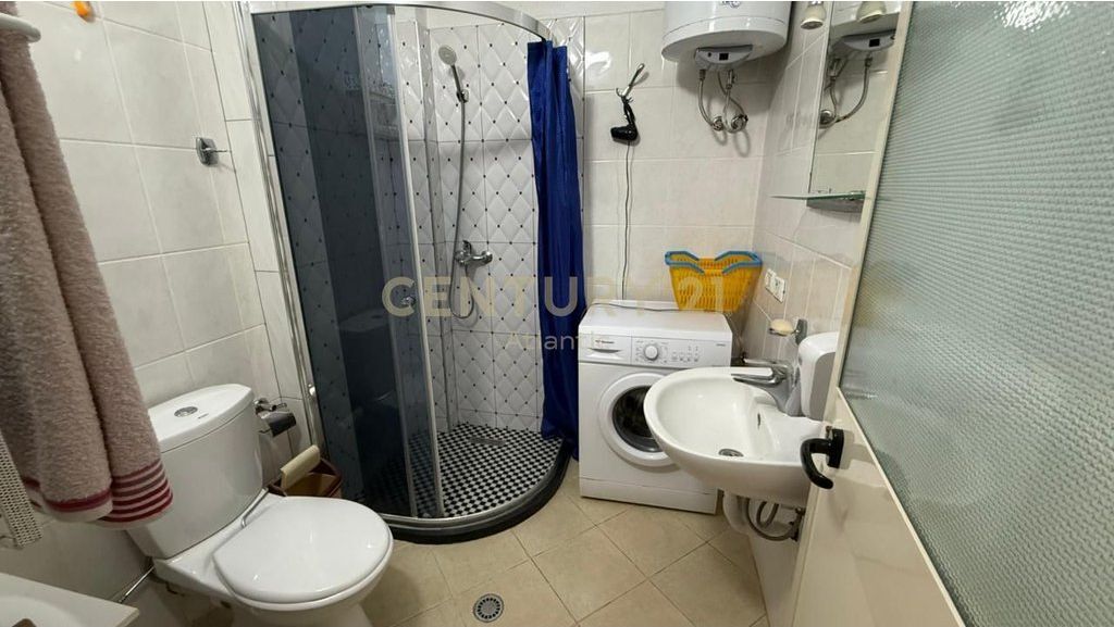 Apartament 1+1 Pamje Deti Për Shitje  + 49m2 Verande Iliria Durres