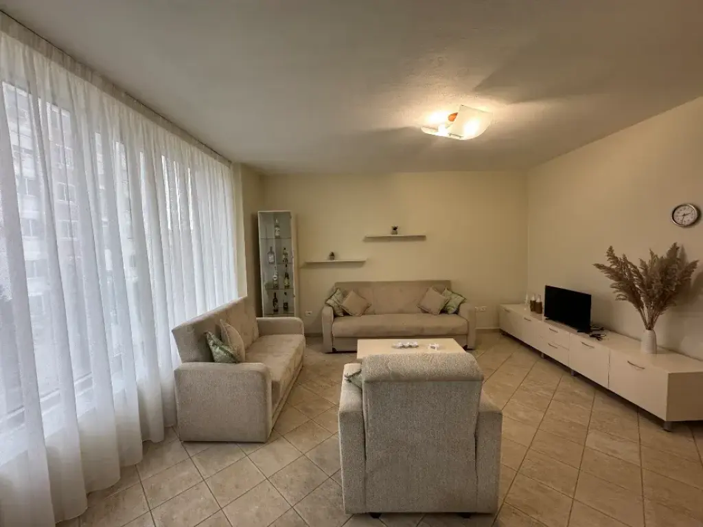 Apartament 1+1 me qera tek Bar Britaniku ne Ali Dem
