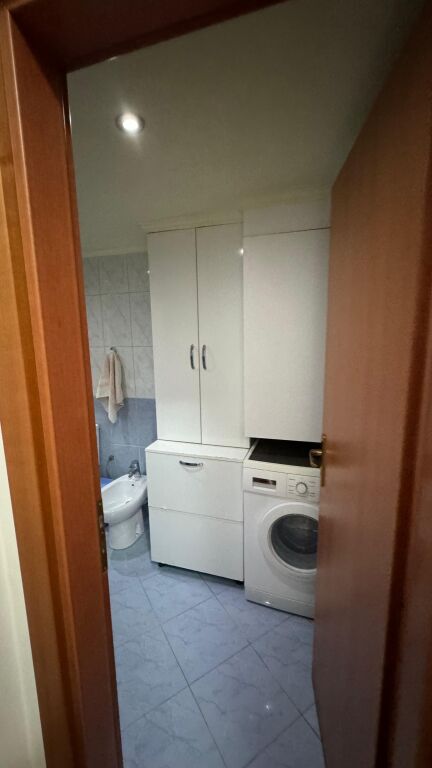 Affittasi 2+1+1 ASTIR VICINO AL COMPLESSO MOLLA 50.000 leke