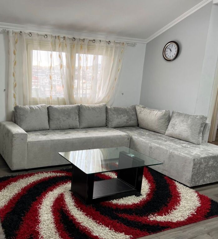 Apartament me qera 2+1+parkim Qytet Studenti
