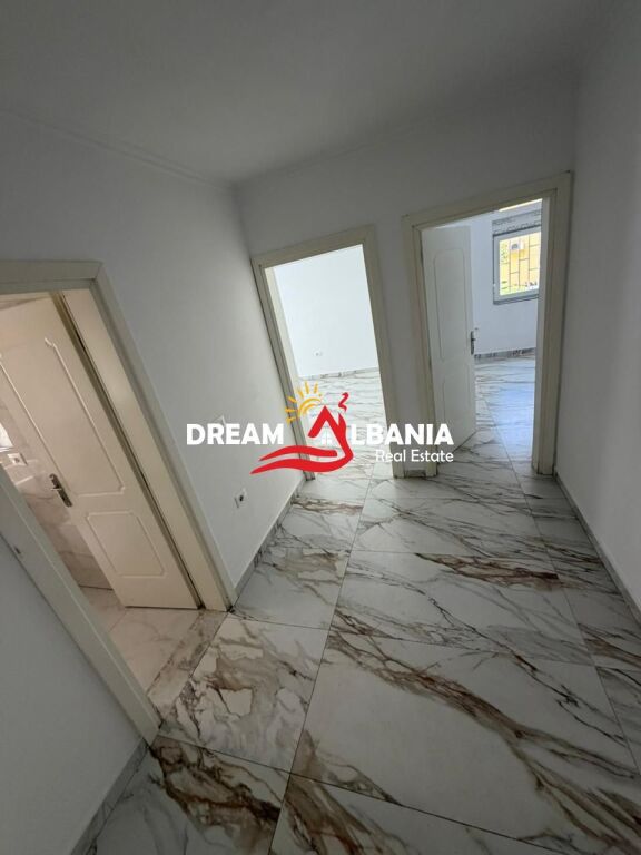 Jepet me qera ambient zyre 2+1 ne Zog te Zi, Tirane (ID 42611540)
