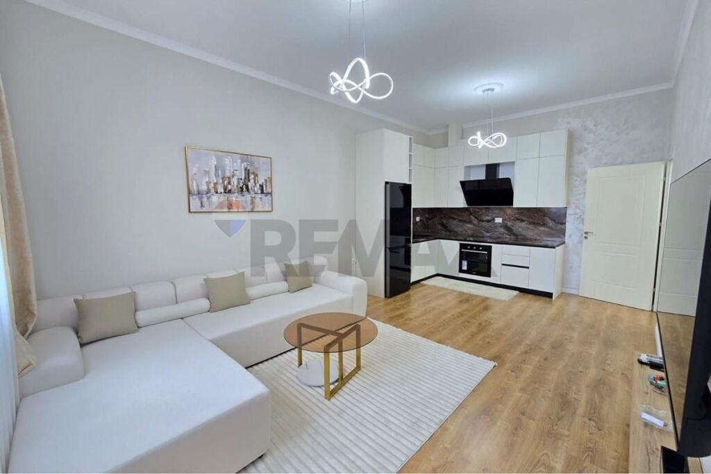Apartament 2+1 per qira ne Astir