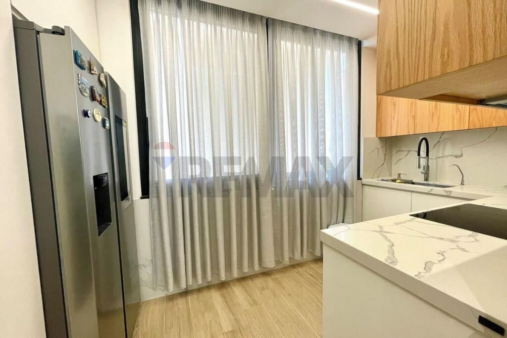 Modern 3+1 apartment in the Center of Tirana!