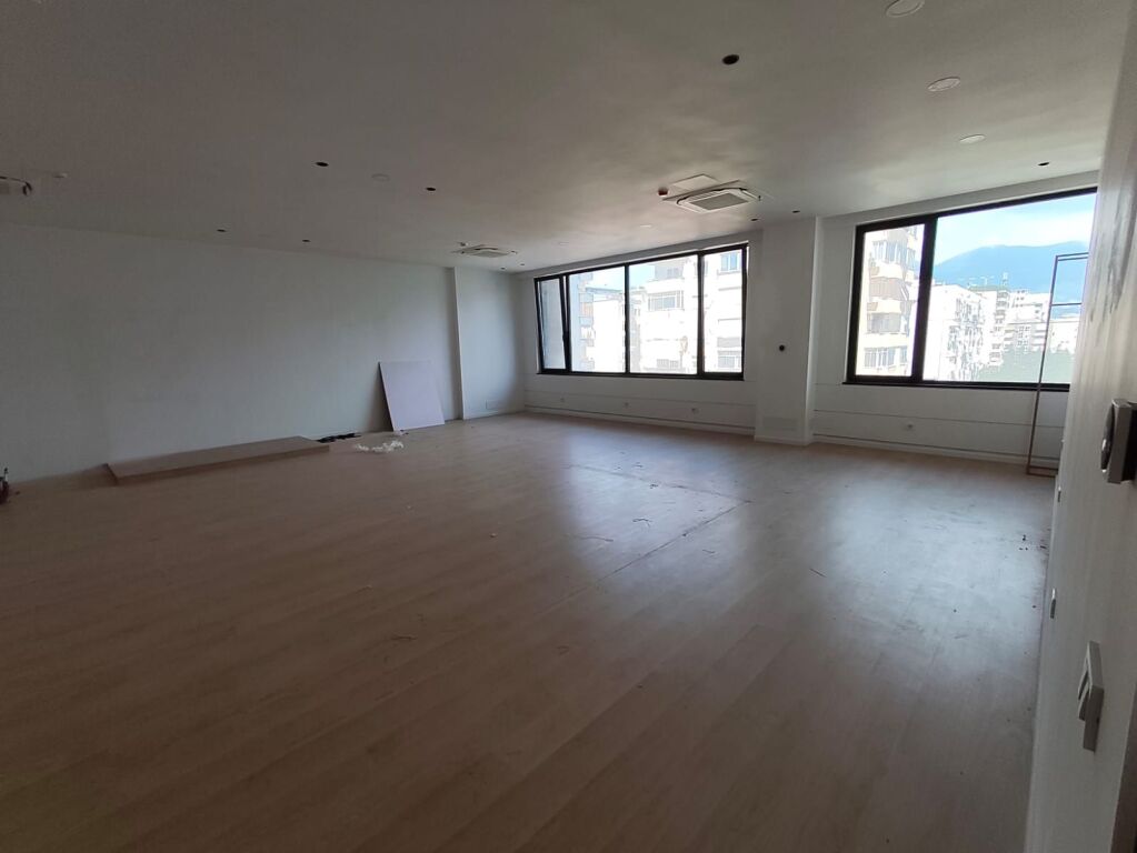 Delijorgj , Zyre 140m2 per qera