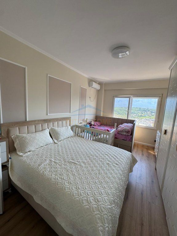 FOR RENT, APARTMENT 2+1+2+ 2 PARKING SPACES DRY LAKE