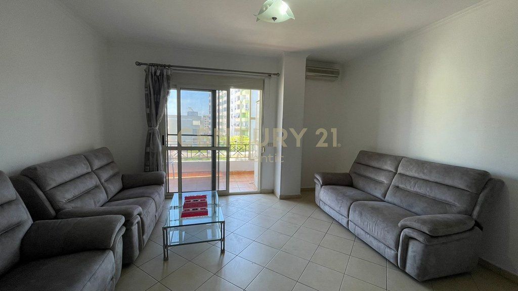 SHITET APARTAMENT 2+1+2T NE PLAZH HEKURUDHA, DURRES!