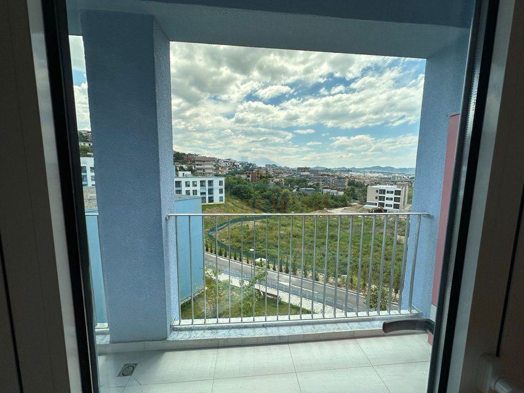 Shitet, Apartament 1+1 Fresk , Tirane