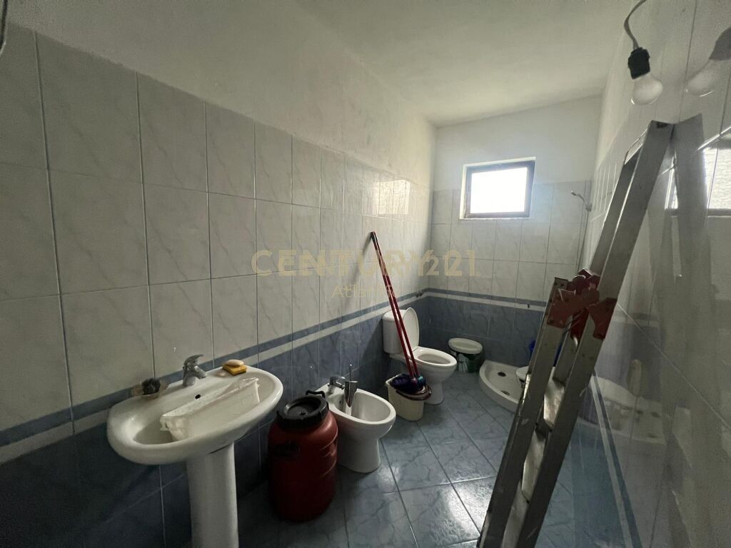 PRIVATE HOUSE FOR SALE IN ISH KENETE DURRES!
