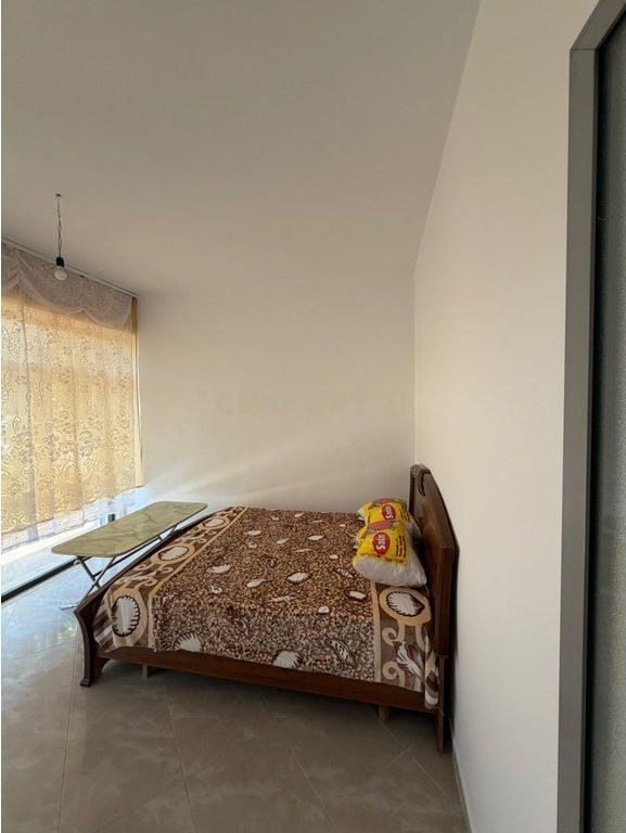 Appartamento 2+1 in Affitto nel Quartiere 17, Durrës