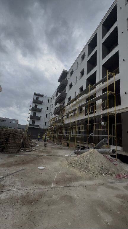 Apartment 1+1 for sale in Kamez