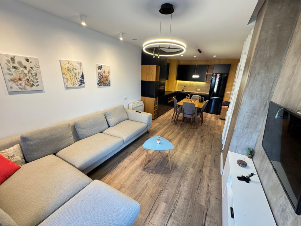 For rent 2+1+2 at 21 Dhjetori