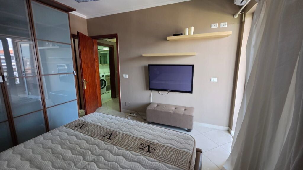 Jepet me Qira Apartament 2+1+2+Depo + 2 Ballkone