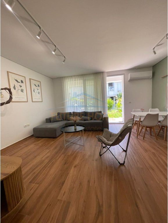 Shitet, Apartament 1+1+Oborr, Gjiri i Lalzit