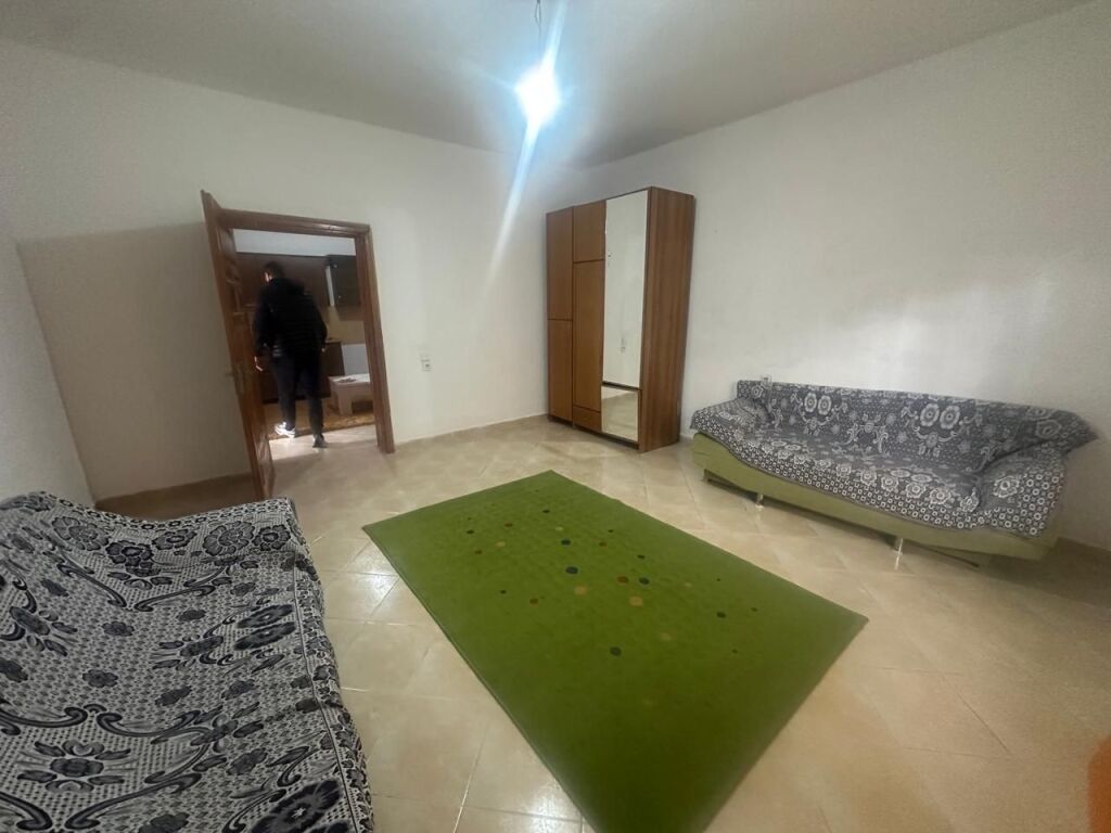 Affitto | Casa privata 2 + 1 | Allias | 400 €/mese