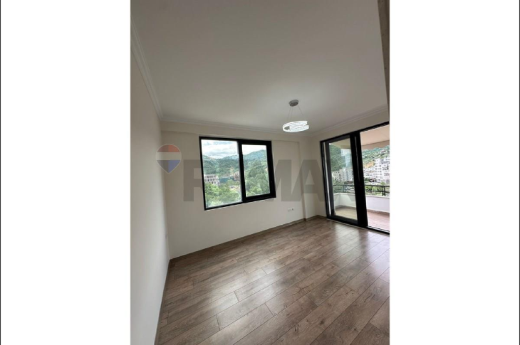 Apartament per shitje 2+1 tek Liqeni i Thate