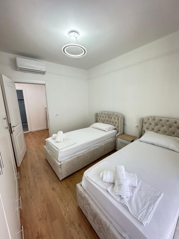 Affitto | Appartamento 2 + 1 Via Dibres | 700 €/mese