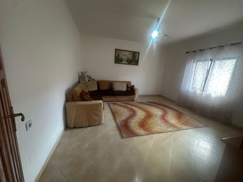 Affitto | Casa privata 2 + 1 | Allias | 400 €/mese