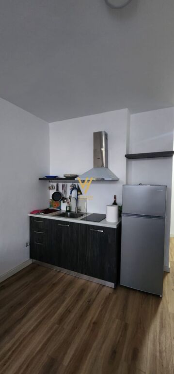 SHITET GARSONIERE 41 M2 NE GOLEM 65.600 EURO